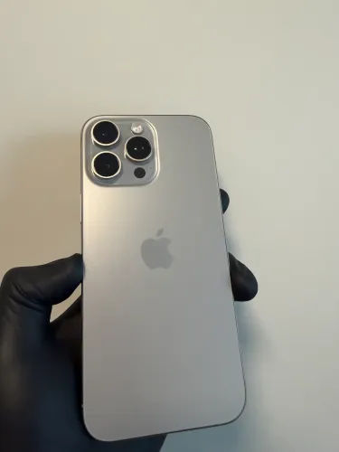 iPhone 16 Pro Max 256GB titânio natural