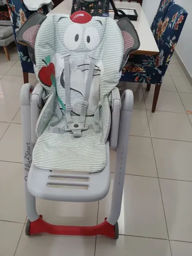 cadeira de alimentação Chicco Polly2Start
