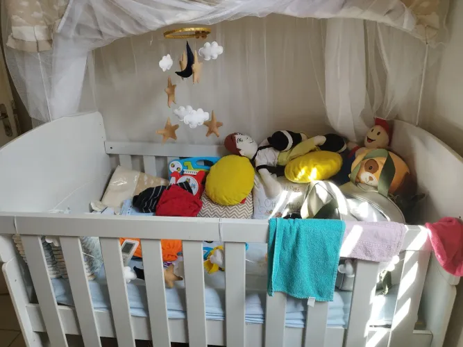 Berço com  colchão  usado 