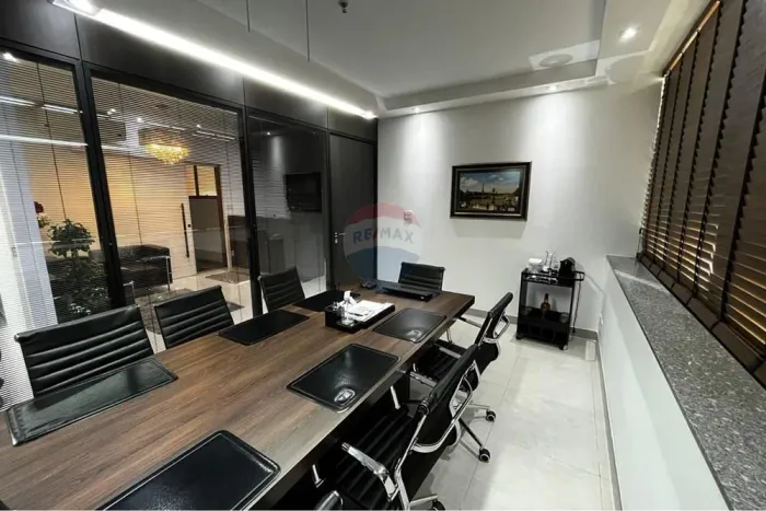 Sala Comercial reformada no Centro de Ribeirão Preto
