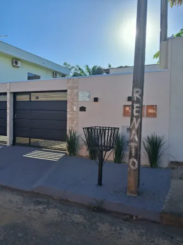 Casa de 2 suítes na 1103 sul