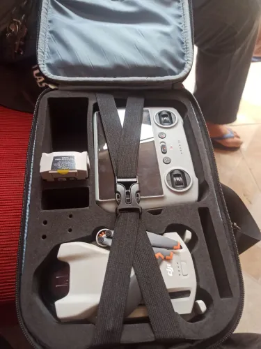 Drone mini 3 com tela