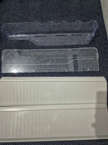 Prateleiras / Tampas Internas de Geladeira - Ótimo Estado