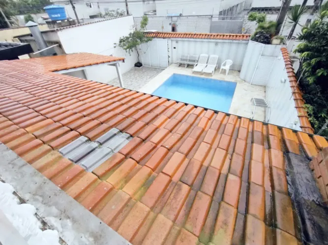 Excelente sobrado para suas ferias