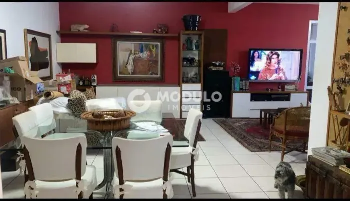 APARTAMENTO à venda, 3 quartos, 1 suíte, CENTRO - Uberlândia/MG