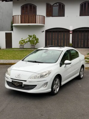 Peugeot 408 Sedan Griffe 2.0 Flex 16V 4P Aut. 2012