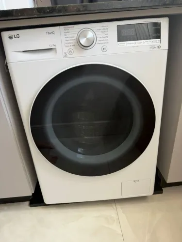 Máquina lg nova, por 2700!