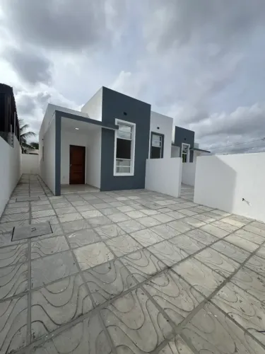 Clau/ casa com área gigante.
