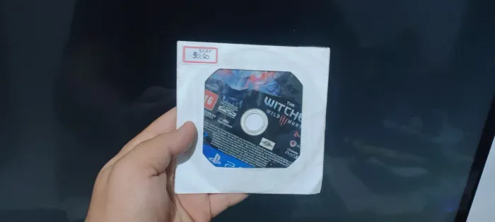 The witcher 3 PS4 semi-novo sem capa