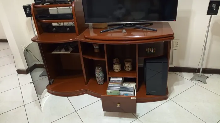 Vendo rack mogno