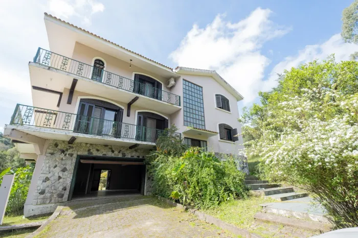 Sítio mobiliado à venda na Cascata (Santa Eulália) - 650 m², 4 quartos (3 suítes com hidro