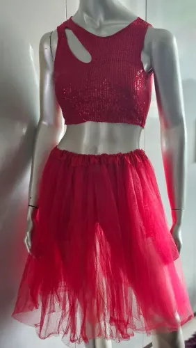 saia bailarina vermelha em tule