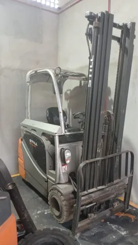Vendo Empilhadeira STILL RX 2020 elétrica no estado 