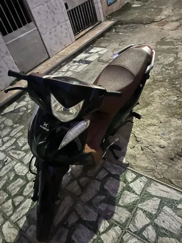 Moto Nova