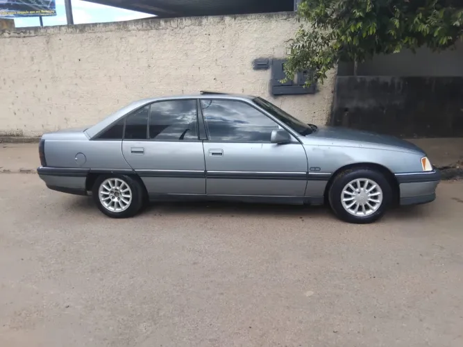Chevrolet Omega GLS 2.2 / 2.0 (álcool) 1997