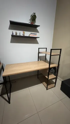 Mesa escritório c/ prateleiras Kappesberg