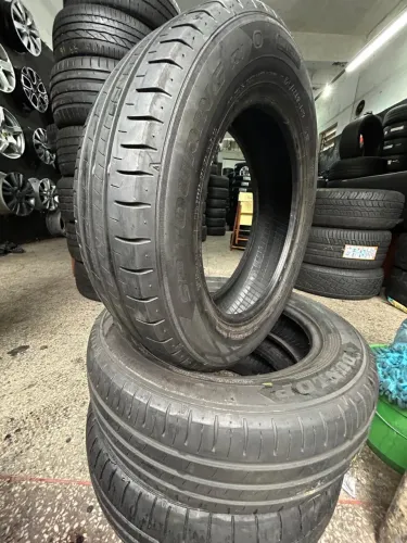 Pneus 175/65/15 Dunlop seminovos por 550$ os dois instalados zerados