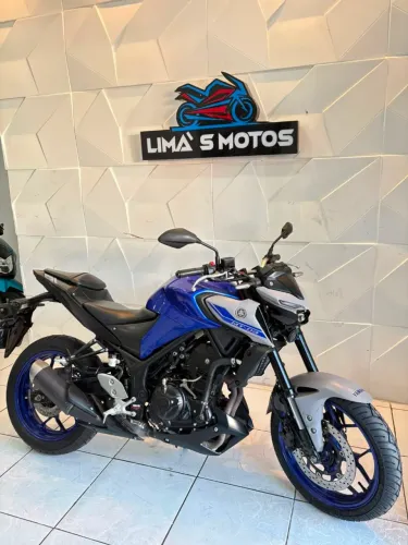 VENDO OU TROCO YAMAHA MT 03 2021/22 ( LIMAS MOTOS)