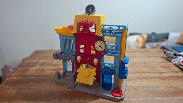 Fisher-Price Imaginext Rescue City Center