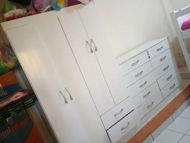 Vende guarda roupa infantil e cômoda 