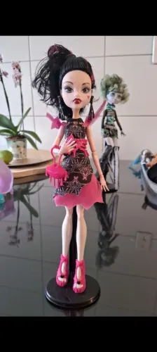 Draculaura Sweet 1600 (2011)