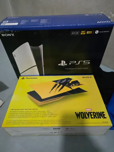 PS5 Slim + Tampa Wolwerine com disco (LACRADO)