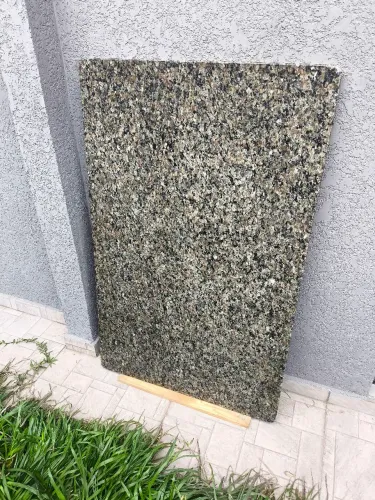 Pedra Tampo de Granito.