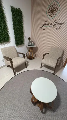 Cadeiras Com Braço de Madeira