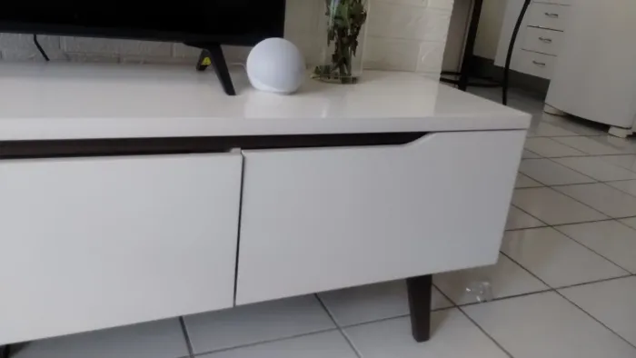 Rack TV branco MDF semi-novo - Sala de estar