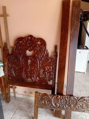 Cama de sucupira