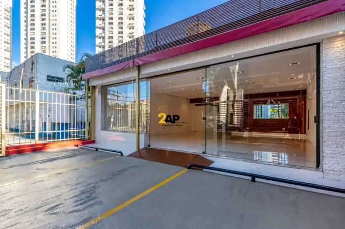 Excelente oportunidade: Ponto comercial para locação no Real Parque, São Paulo-SP, 230m²,