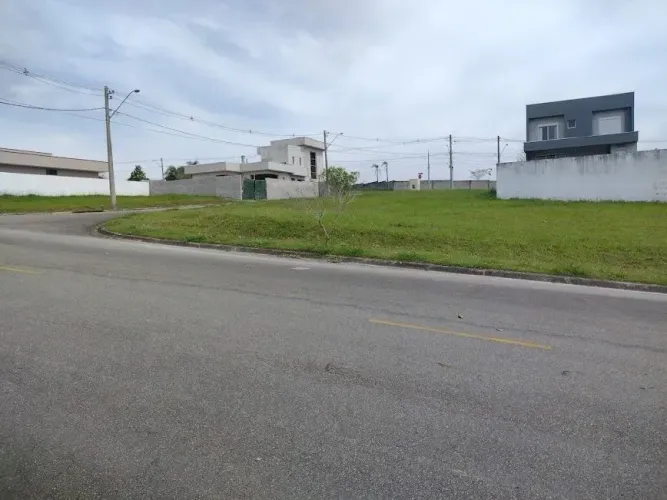 Imóvel para venda com 360 metros quadrados em Vila Galvão - Caçapava - SP