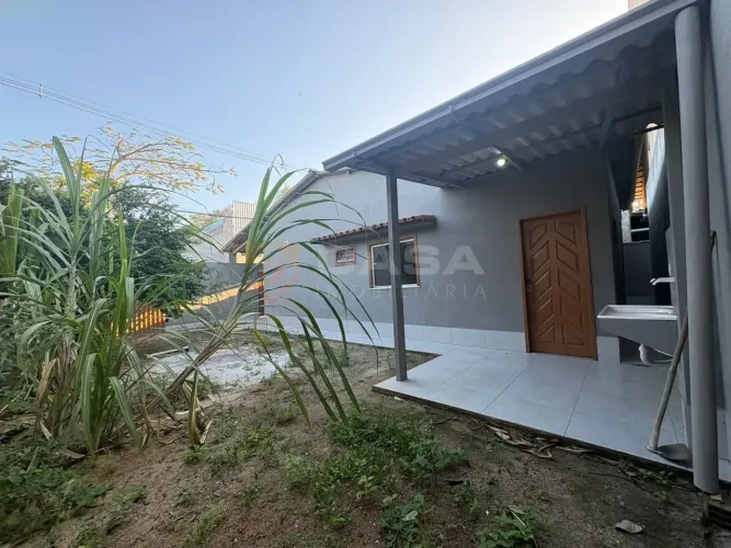 Casa com 3 quartos, 3 vagas, 150 m² novinha + quintal enorme em Lagoa Juara Jacaraípe