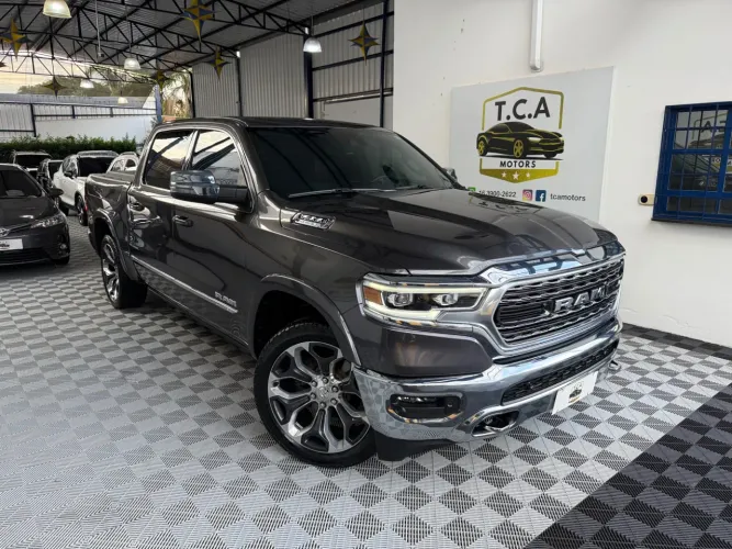 Ram 1500 Limited 5.7 CD 4X4 Aut. 2023