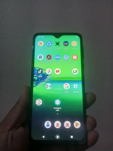 vendo celular moto G8 play 32 GB com cabo do carregador 