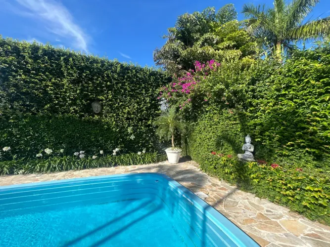 Aluguel temporada casa com piscina