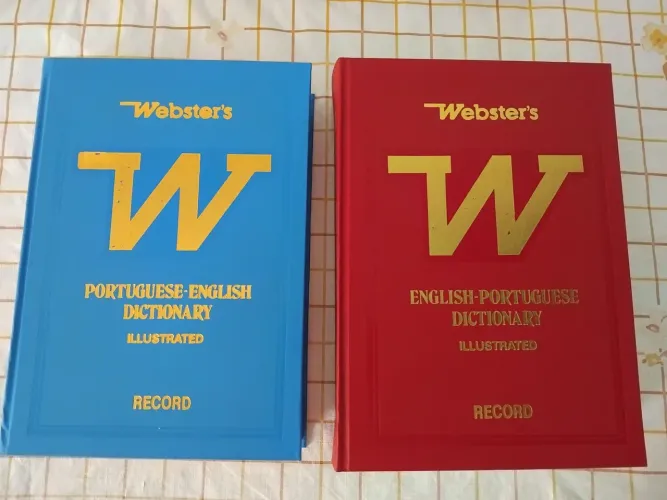 2 Dicionários Capa Dura Inglês/Português e Português/Inglês Relíquia