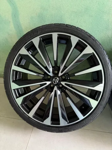Roda aro 20 corolla