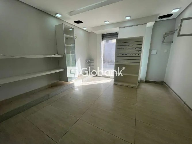 Ponto comercial para aluguel São José 50m² Montes Claros MG