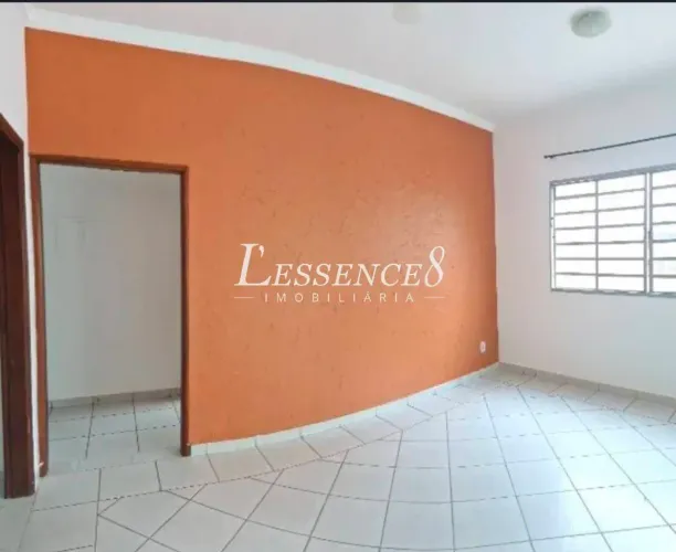Casa 3Qts | 241m² | Piscina + Quintal | Jardim Vila Boa | Goiânia