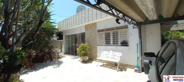 Casa à Venda em Fragoso