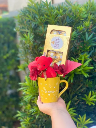 Kit Ferrero Rocher com Caneca