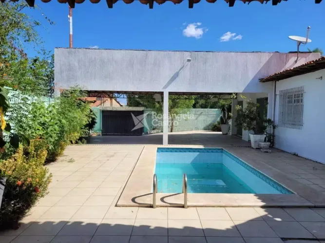 Casa térrea situada na Rua Procurador Jeremias Pereira, Barrio São João, Teresina-PI