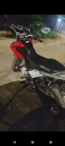 Moto Honda Bros ES 