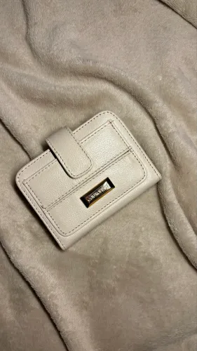 Carteira off white- Couro Fino