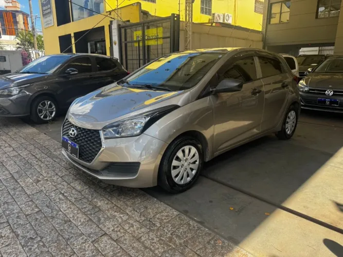 Hyundai HB20 Unique 1.0 Flex 12V Mec. 2019