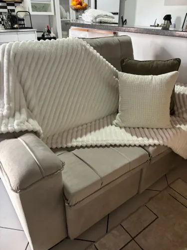 Sofá de 2 lugares 
