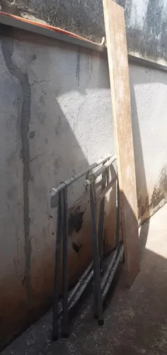 Cavaletes de aço inox e 2 tabua de pino
