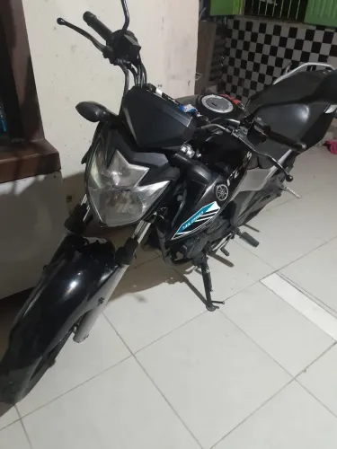 Fazer 250