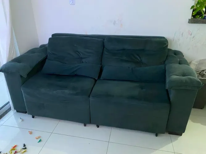 VENDO SOFA RETRATIL USADO